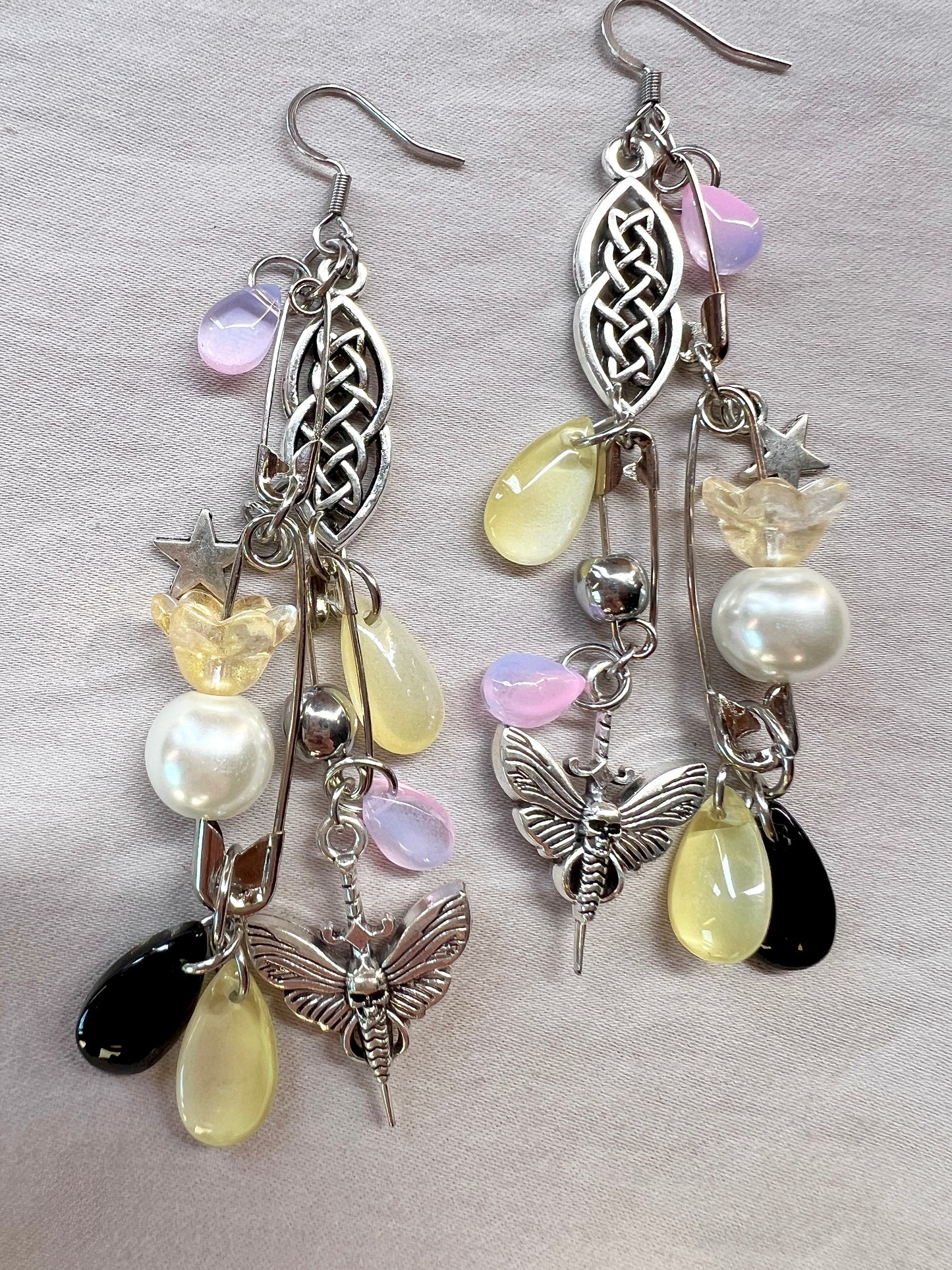 Somewhere Between Heaven and Hell - Cluster Dangles