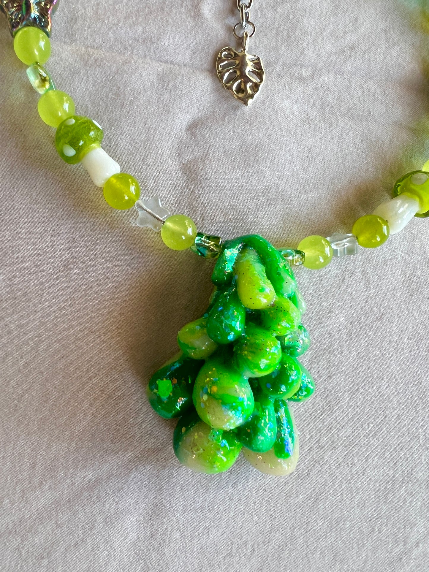 Lil Lime Squish Choker (glow in the dark)