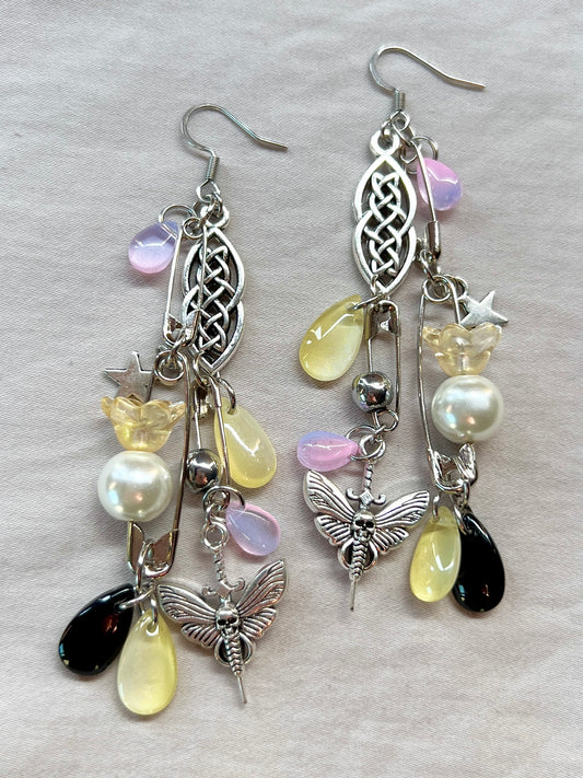 Somewhere Between Heaven and Hell - Cluster Dangles