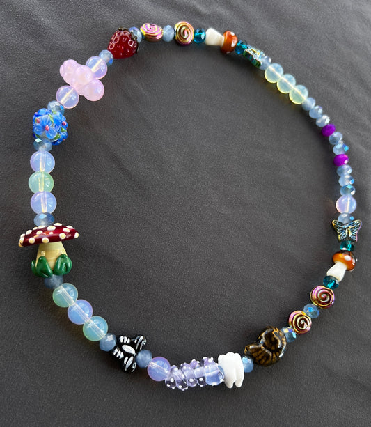 Amanita Love Spell - Stretch Necklace
