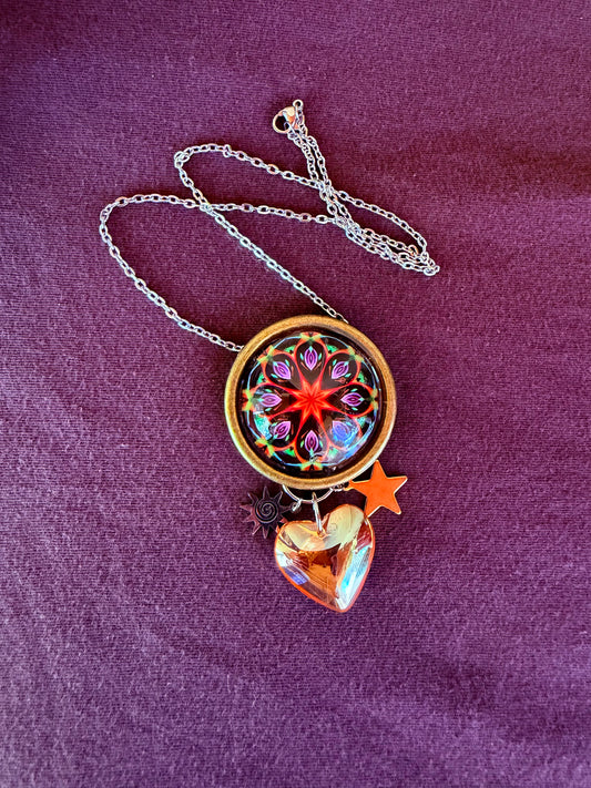 Pendant on 18 inch chain
