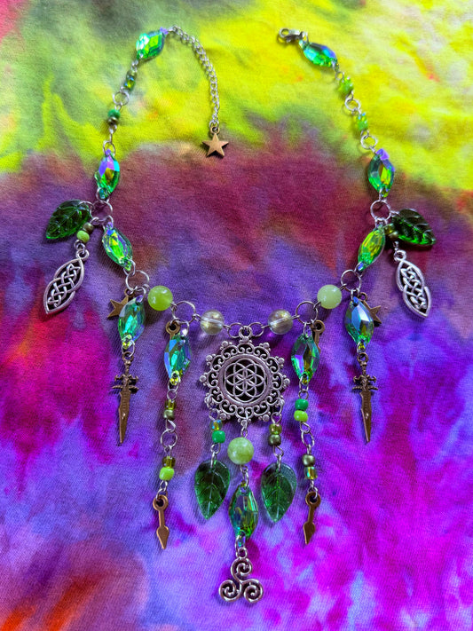 Green Ivy - Resin Crystal Charm Choker